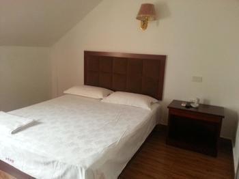 Wuhan Tianlun Holiday Hotel Buitenkant foto